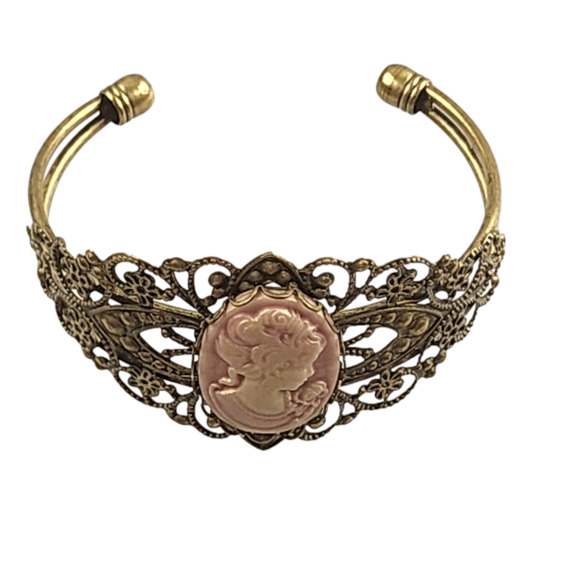 Vintage Cuff Bracelet Pink Stone Gold Tone Jewelry - Picture 2 of 2